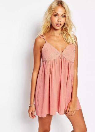 Персикова сукня фасону baby doll asos бавовняна пляжна коротка сукня на тонких бретельках бебі долл