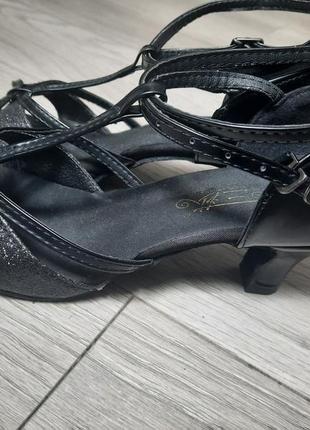 Босоніжки туфлі для бальних танців