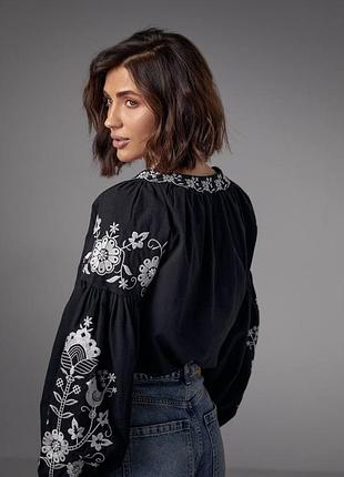 Женская рубашка вышиванка блуза черная белая вышивка
