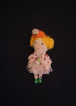 Лялечка брошка матильда