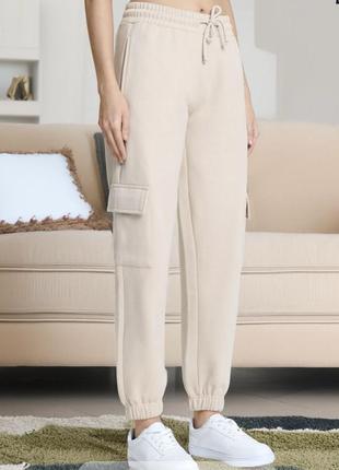 Новые спортивные штаны