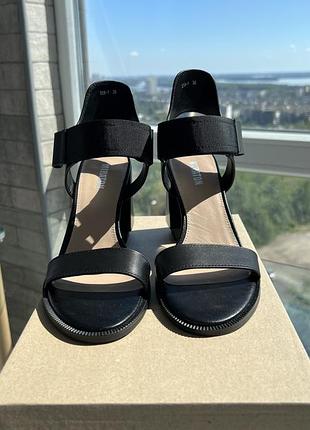 Босоніжки8 фото