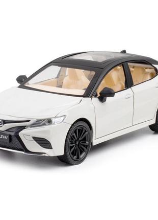 Іграшкова машинка toyota camry sport металева