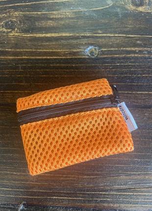 На пульсник на руку с карманом оранжевого цвета браслет спортивный карманом на молнии