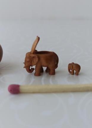 Дерев'яні мініатюрні слони2 фото