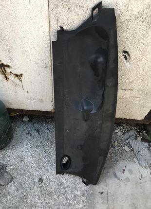 Бу захист радіатора верхня renault megane 3, 214766469r