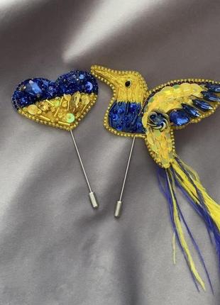 Брошка ручної роботи