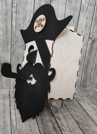 Скворечник в виде пирата. трубка выполняет роль жердочки. оригинальный подарок...