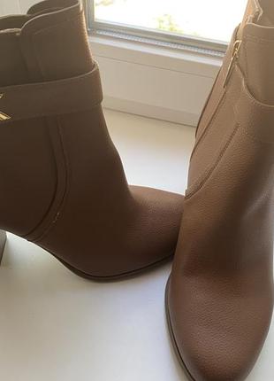 Продам полусапоги michael kors