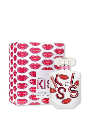Парфюмированная вода just a kiss victoria's secret