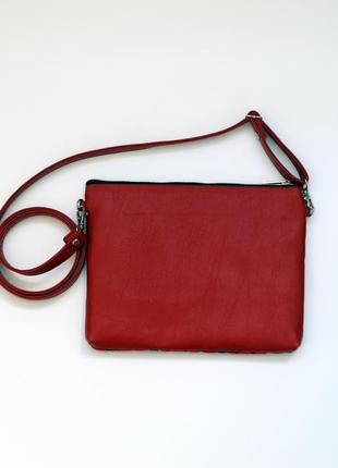 Красный клатч с  вышивкой розами, эко кожа, маленькая сумка через плечо2 фото