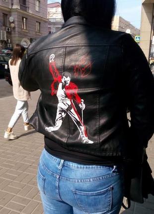 Кожанная куртка косуха с росписью фредди меркури7 фото