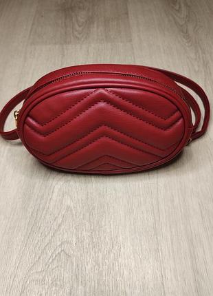 Сумочка в стиле gucci.