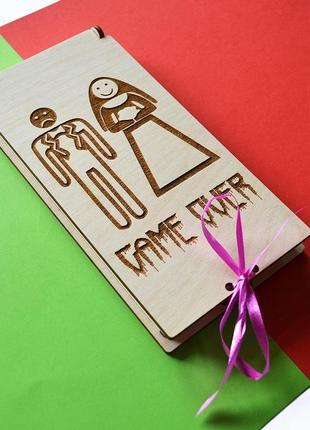 Юмористический свадебный конверт "game over". оригинальная деревянная коробочка на свадьбу для денег2 фото
