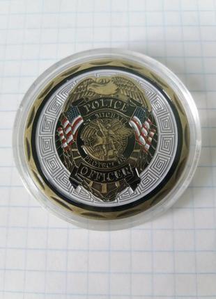 Коллекционная монета офицер полиции