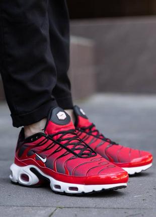 Мужские кроссовки nike air max plus tn red white black