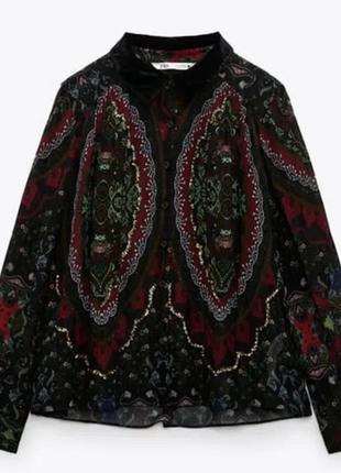 Блуза zara, з оксамитовою ставкою та бісером.
