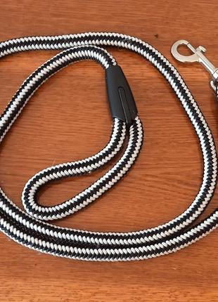 Поводок для собак.