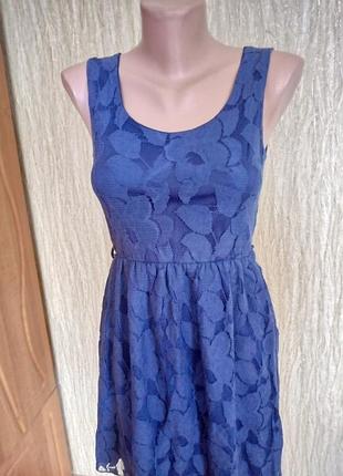 Плаття гіпюр qed london