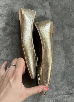 Балетки золотистые туфли классические сияющие