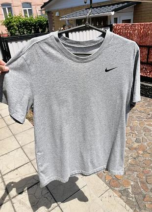 Футболка nike