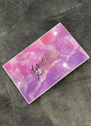 Tarte full blossom палетка тіней