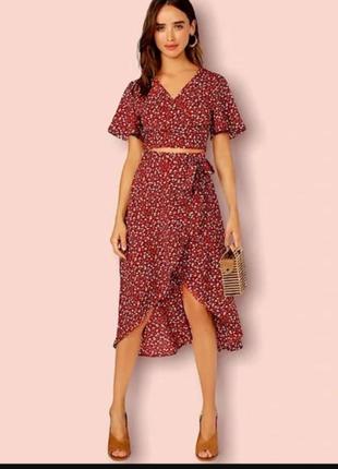 Костюм в цветочный принт shein