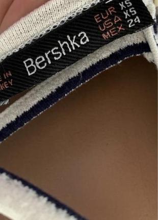 Блузка футболка bershka xs/l3 фото