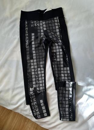 Лосіни under armour