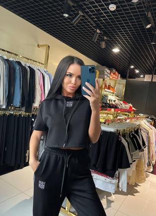 Черный костюм loewe