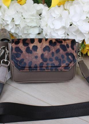 Жіноча стильна та якісна сумка з еко шкіри капучіно лео