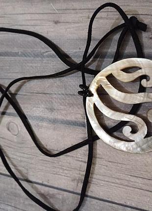 Кулон перламутр резьбки 2