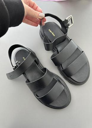 Босоніжки сандалі other stories шкіряні оригінал 36 р