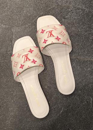 Шльопанці louis vuitton