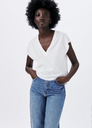 Белая футболка оверсайз zara