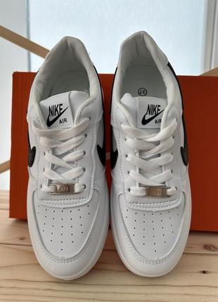 Кросівки в стилі nike air1 фото