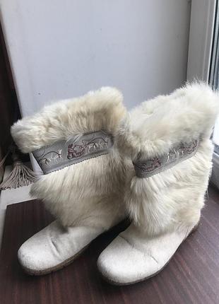 Хутряні зимові чоботи, уги