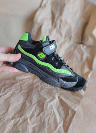 Весняні кросівки на хлопчика