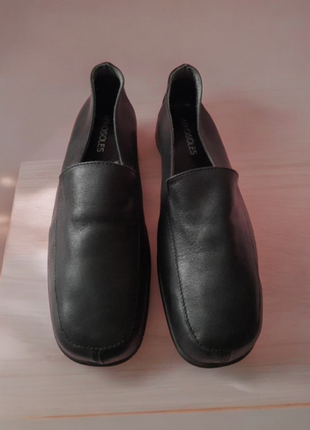 Нові! шкіряні м'які туфлі aerosoles p.38