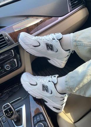 Жіночі кросівки new balance