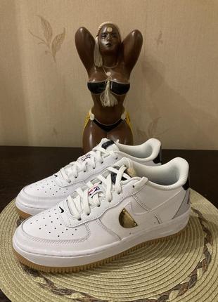 Nike air force 1 lv8 x nba