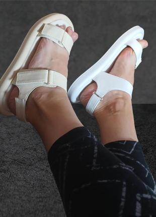 Повністю натуральна шкіра! дуууже зручні,м"якенькі босоніжки на липучках.два кольори7 фото