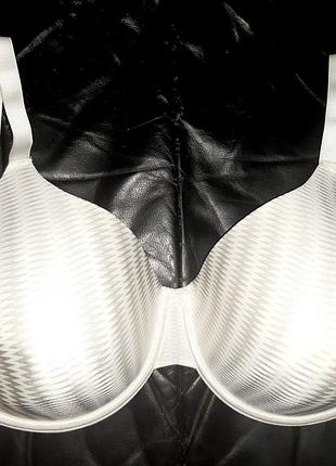 Шикарный классический белый бюстгальтер большого размера на пышную красоту