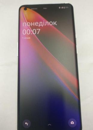 Oneplus 9 pro .флагман..2-сім.відео пише 8k. amoled екран 2к..(2-стерео-динаміка.)(три мікрофона.) можу відправити поштою або зустріч у м.львів.