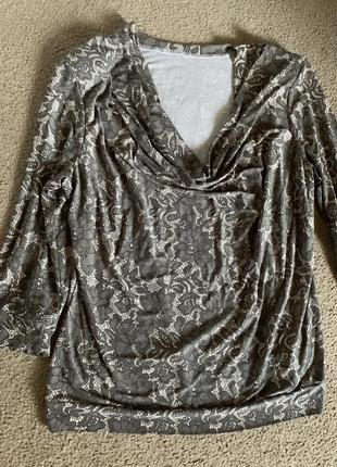 Трикотажна блуза з хомутом