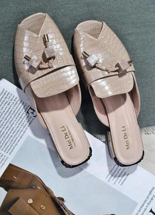 Шльопанці жіночі