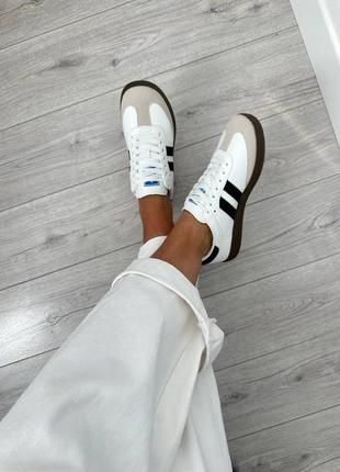 Стильні кеди для модниць 😻😻😻
