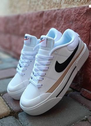 Женские кроссовки nike court legacy white black найк белого с черными цветами