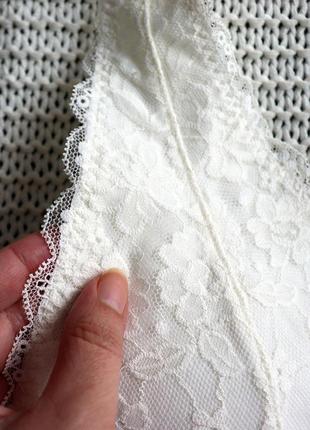 Новый белый лифчик на шею, размер 48