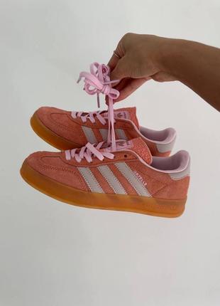 Адидас газель персиковые packer nmd outfit for sale on women